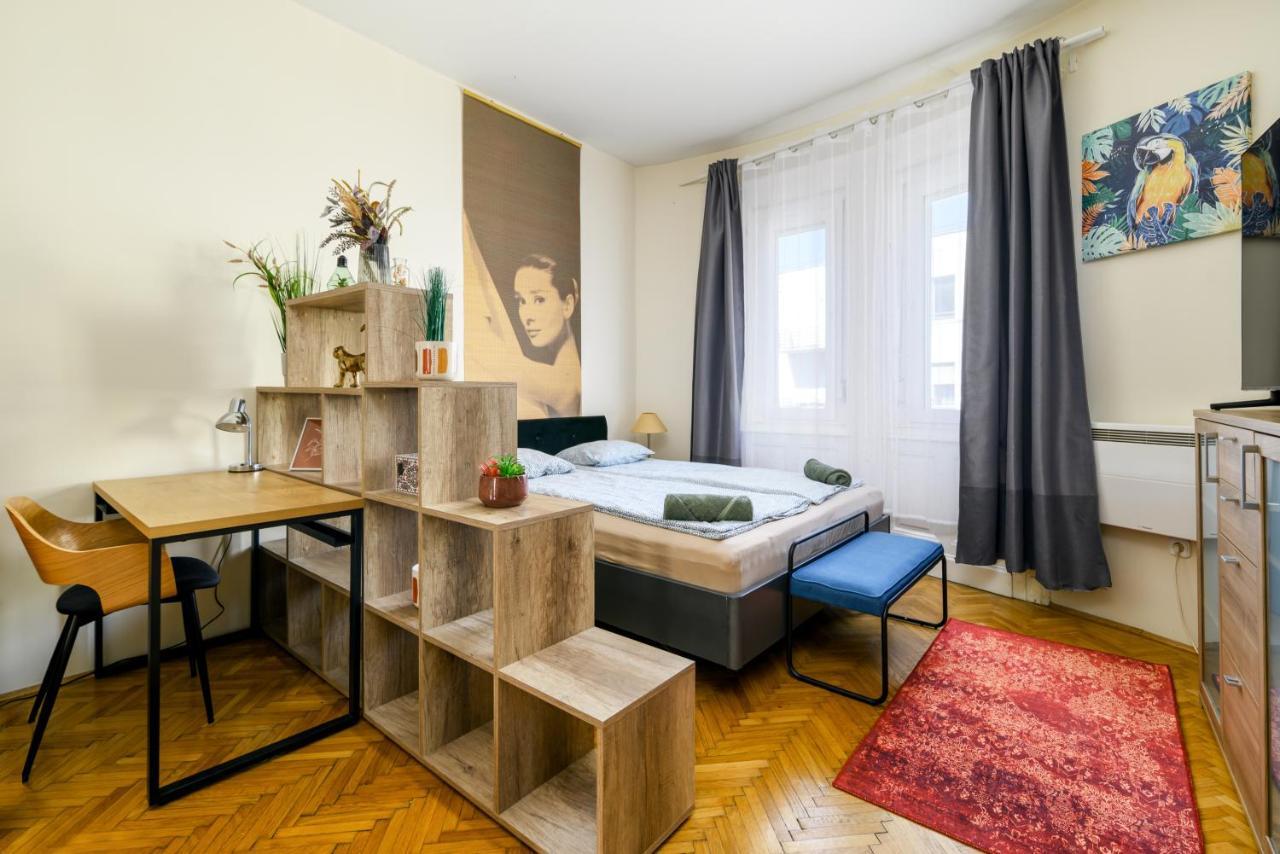 Margaret Apartment By The Danube Budapest Bagian luar foto